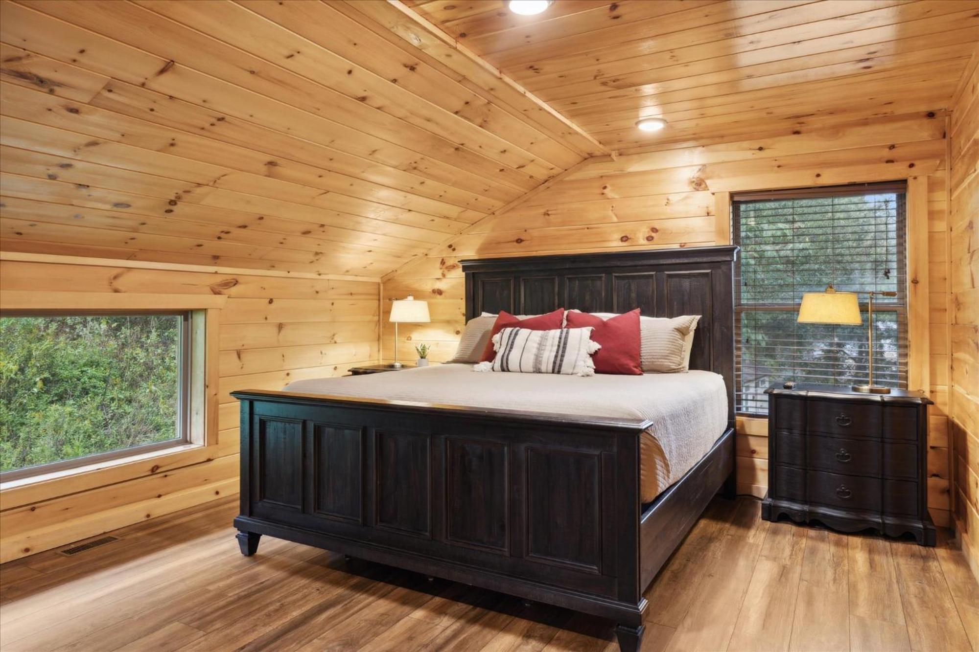Hot Tub Fire Pit Game Room Theater Easy Access Sleeps 12 - Black Bear Lodge Pigeon Forge Buitenkant foto