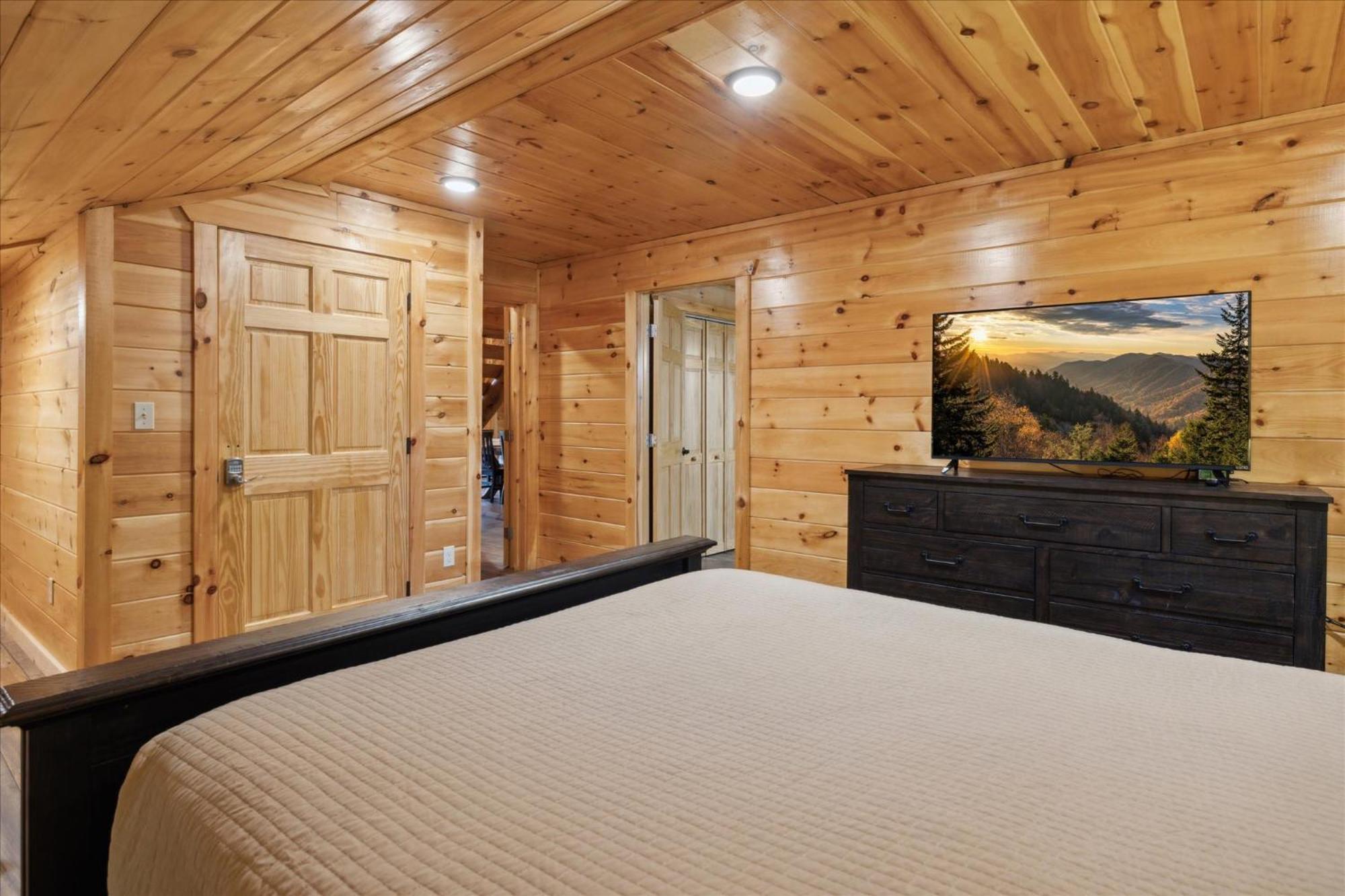 Hot Tub Fire Pit Game Room Theater Easy Access Sleeps 12 - Black Bear Lodge Pigeon Forge Buitenkant foto