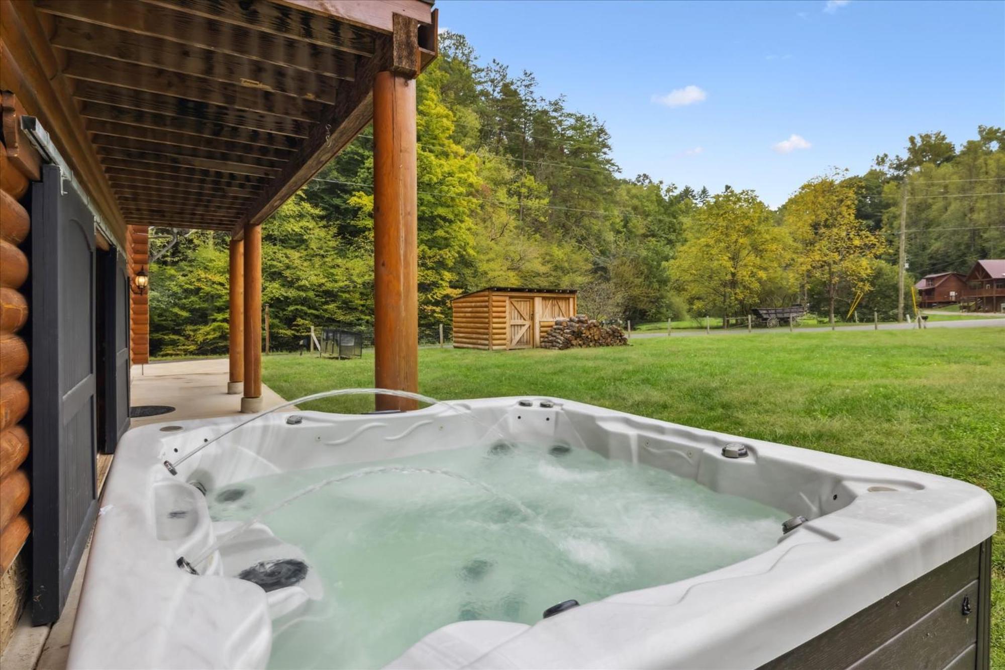 Hot Tub Fire Pit Game Room Theater Easy Access Sleeps 12 - Black Bear Lodge Pigeon Forge Buitenkant foto