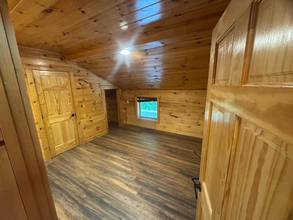 Hot Tub Fire Pit Game Room Theater Easy Access Sleeps 12 - Black Bear Lodge Pigeon Forge Buitenkant foto